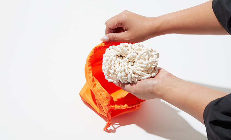 ネオプレーンのココブラポーチのご紹介